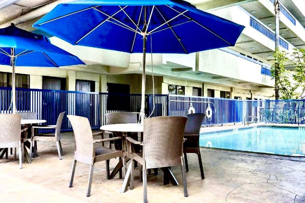 Quality Inn&suites Angeles Airport - Lax 3*