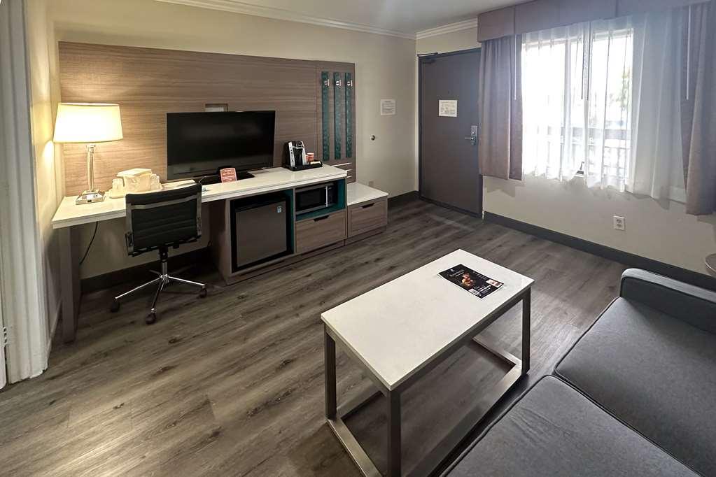 Quality & Angeles Airport - Lax 3*